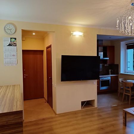 Quiet Dzelzavas Street Apartment Riga Eksteriør billede